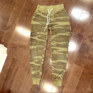 Alternative Apparel camouflage joggers.
